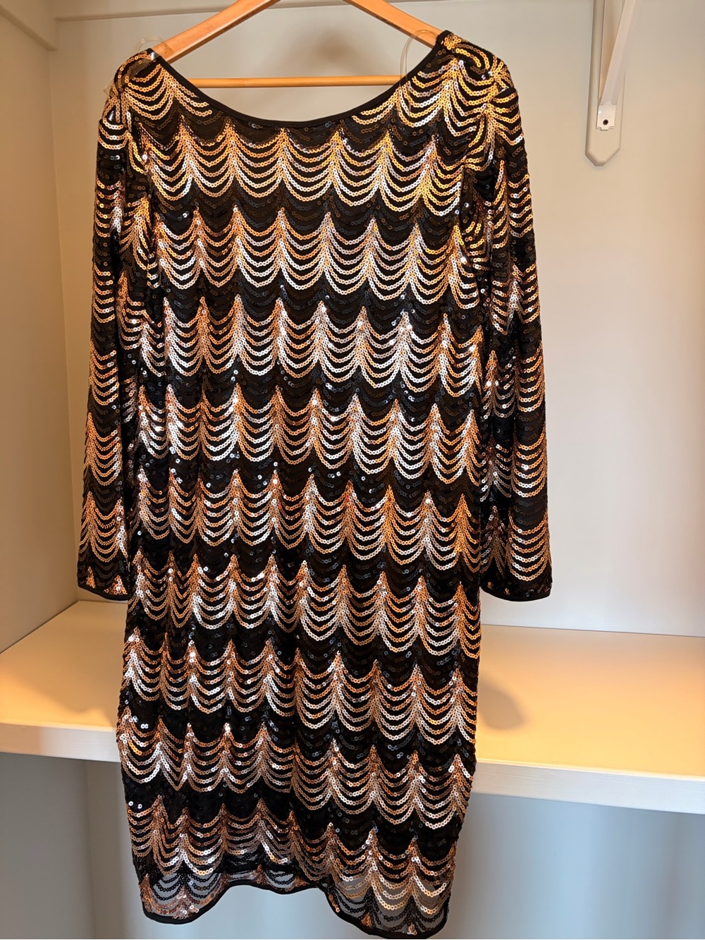 Black & Gold Sequin Wave Sheath Dress
